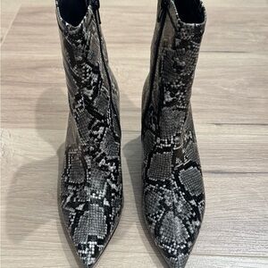 Jeffrey Campbell Grey Black Snake Print Boots